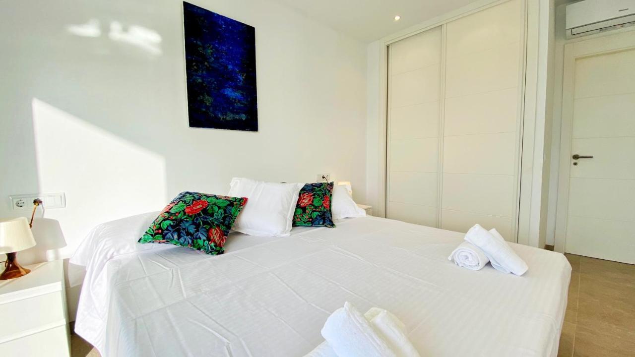 Mirador Blue - Penthouse Apartments With Roof Terrace Cala de Sant Vicenc Exteriér fotografie